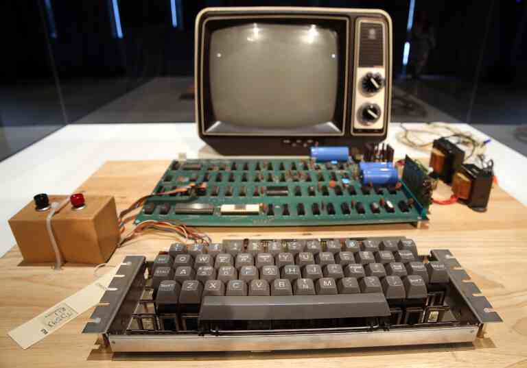 Apple-1: Πωλήθηκε σε δημοπρασία σχεδόν 1 εκ. δολάρια