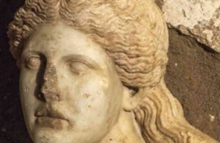 Νέα ευρήματα στην Αμφίπολη, κυνηγούσαν χρυσάφι