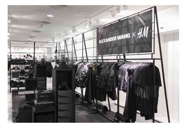 Το fashion party Alexander Wang x H&M στην Ερμού!