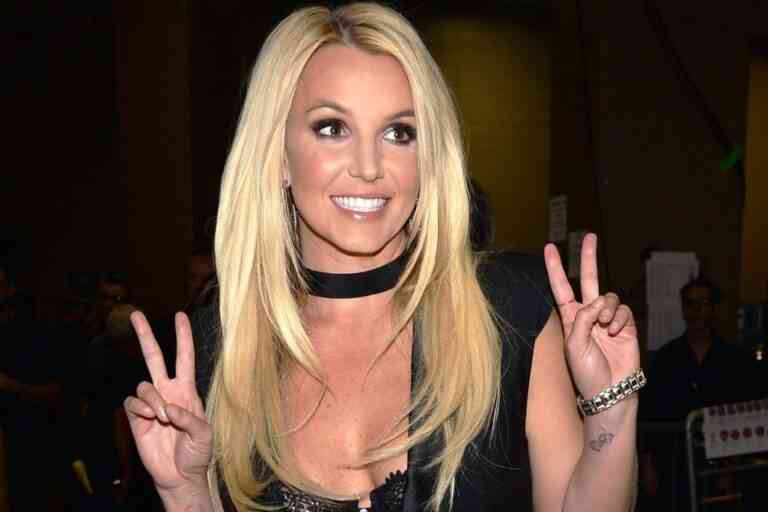 Η CIA “βασανίζει” με Britney Spears [TRIBUNE DE GENEVE]
