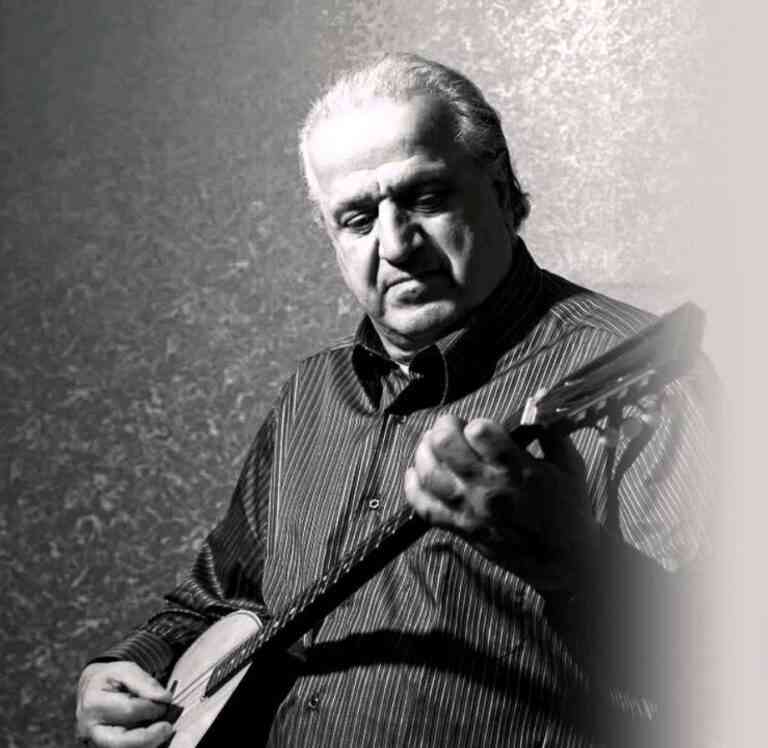 “Έφυγε” ο ρεμπέτης Μπάμπης Γκολές