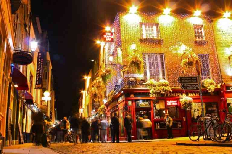 Οι 10 πόλεις για ξενύχτι από το National Geographic
