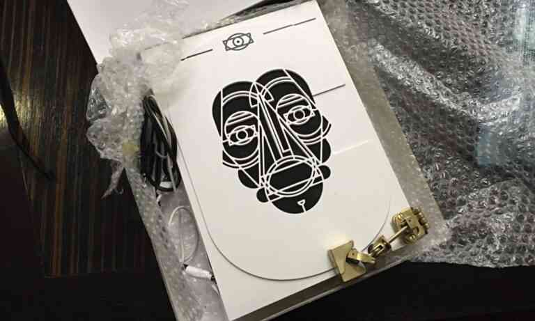 Το πρώτο βιβλίο που επιλέγει τον αναγνώστη του