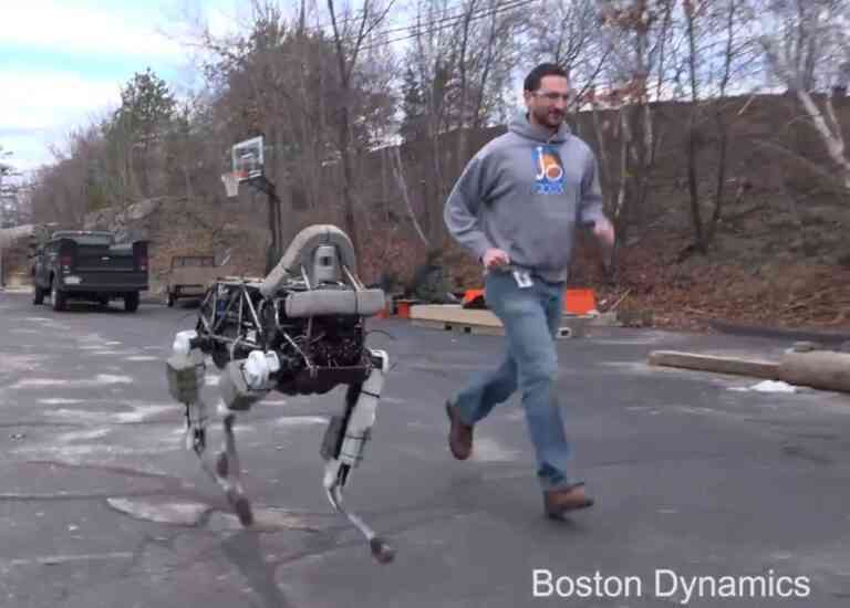 Spot: Ο σκύλος ρομπότ που ανιχνεύει το έδαφος (video)