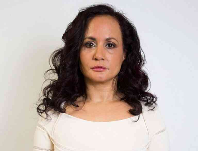 Αυτή η γυναίκα δεν έχει χαμογελάσει εδώ και 40 χρόνια για να αποφύγει τις ρυτίδες