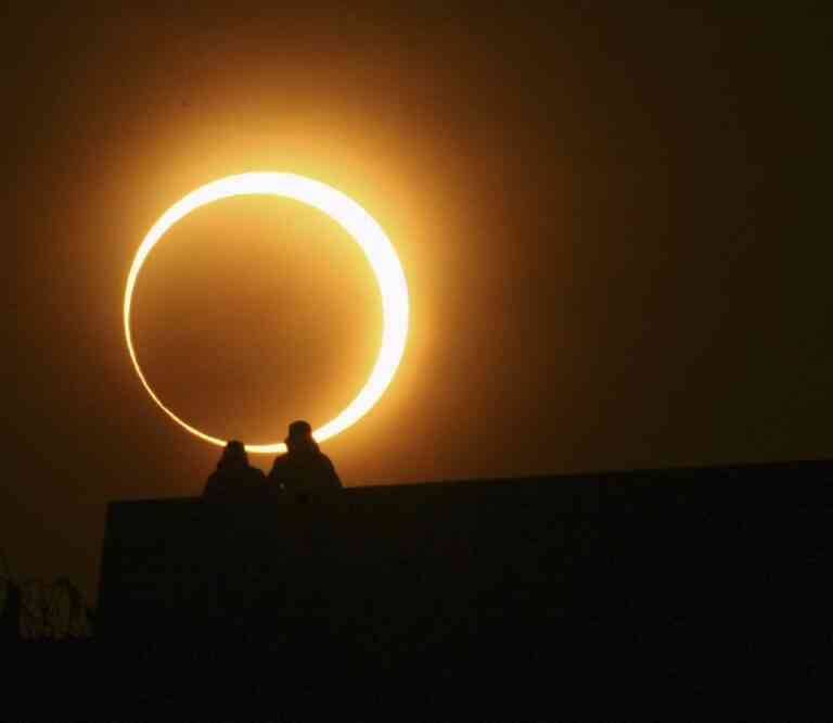 Πώς θα προφυλαχθείτε από την έκλειψη ηλίου