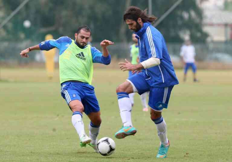 Χωρίς Χολέμπας, με Βύντρα η Εθνική