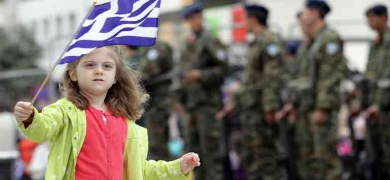 Θεσσαλονίκη: Η μπάντα του Γ’ Σώματος Στρατού μετά την παρέλαση το έριξε στα.. νησιώτικα