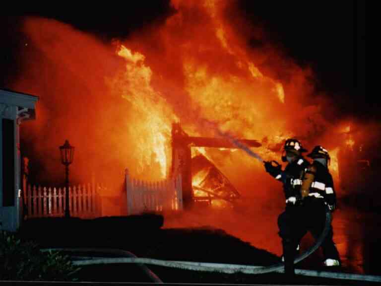 Θεσσαλονίκη: Ηλικιωμένη απανθρακώθηκε μέσα στο σπίτι της