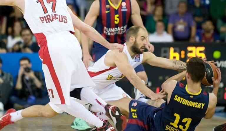 Στο κατάμεστο ΣΕΦ ο Ολυμπιακός για το προβάδισμα