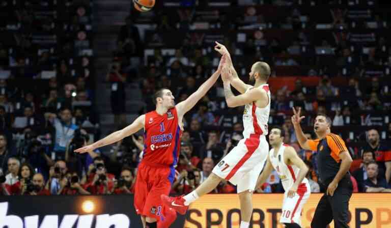 Το τρομερό τρίποντο του Σπανούλη τρέλανε όλο τον κόσμο (video)