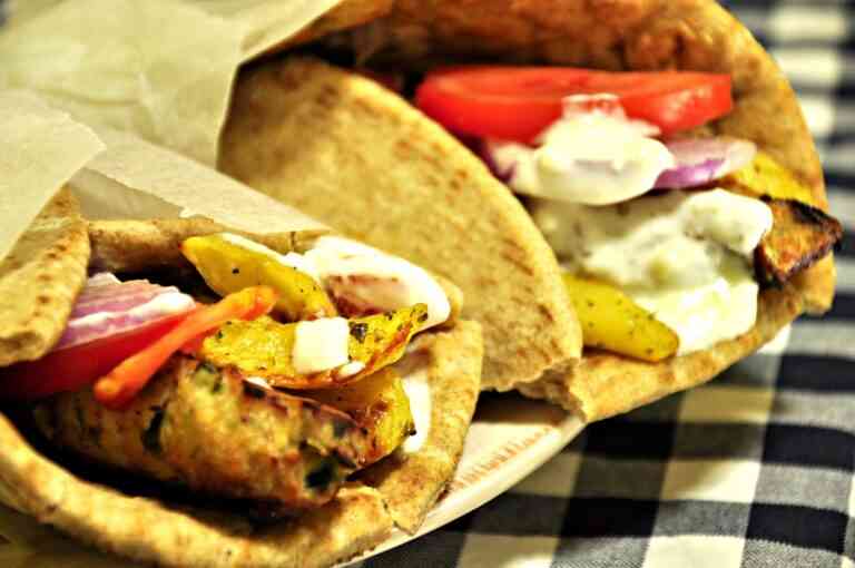 Η Θεσσαλονίκη γιορτάζει την παγκόσμια ημέρα.. Πιτόγυρου!