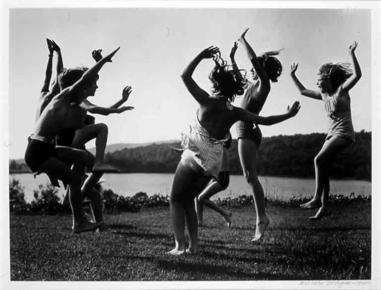 Παλιές φωτογραφίες παιδιών : Τόσο διαφορετικά και τόσο όμοια