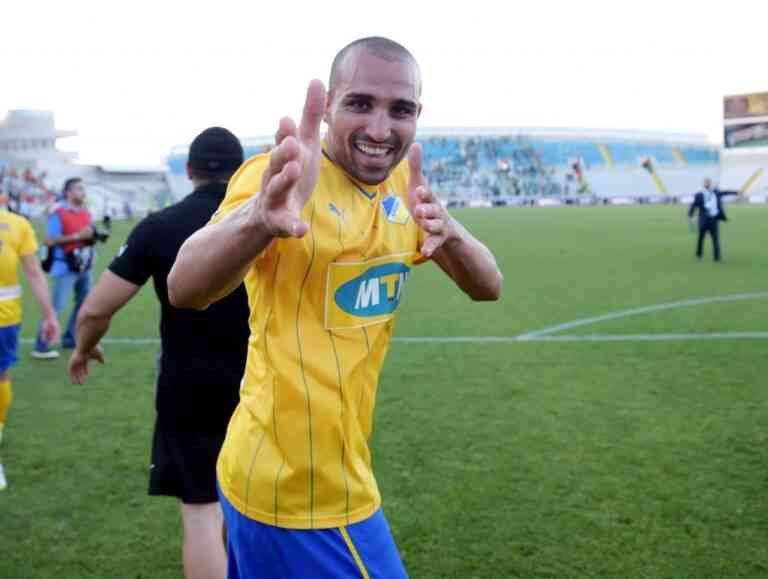 Ξανά στην ΑΕΚ ο Τζεμπούρ