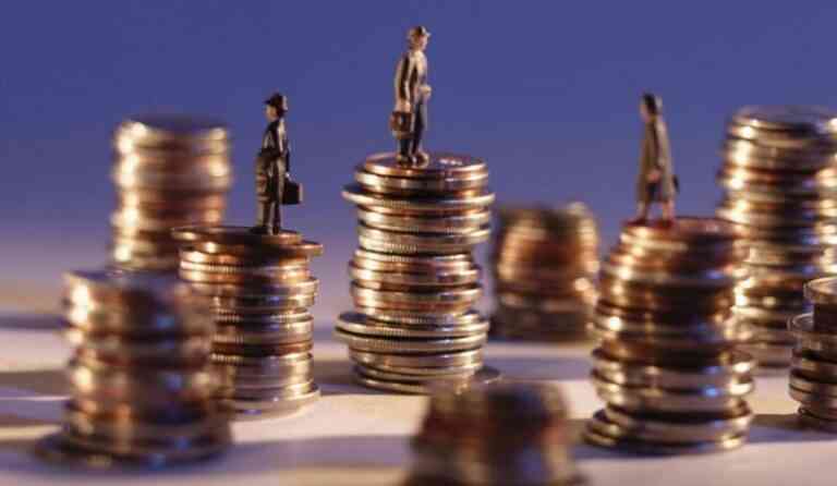 Guardian: Καταδικασμένο σε αποτυχία το πρόγραμμα ιδιωτικοποιήσεων σύμφωνα με οικονομολόγους