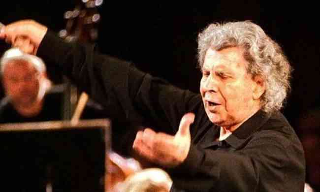 Ο Μίκης Θεοδωράκης γιορτάζει τα γενέθλια του στο Μέγαρο Μουσικής