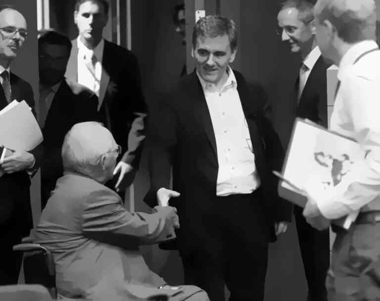 Συμφωνία από το Eurogroup – Άμεση χρηματοδότηση με 26 δις – Συζήτηση για το χρέος τον Οκτώβριο