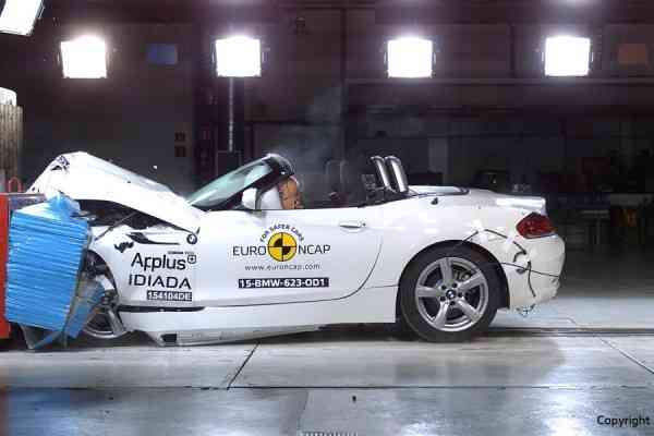 3 αστέρια η BMW Z4 στις νέες δοκιμές του Euro NCAP! (+video)