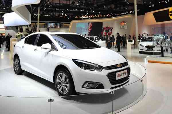 Πόσα εκατομμύρια αυτοκίνητα πωλήθηκαν στην Κίνα το 2015;