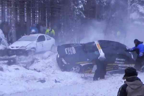 Ράλι Φινλανδίας με πολλές θεαματικές τούμπες! (video)