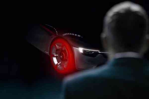 Νέο βίντεο και πρώτη φωτογραφία από το Opel GT Concept