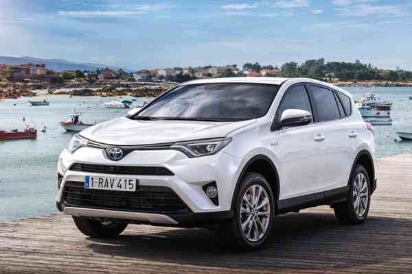 Νέο Toyota RAV4 ντίζελ με τιμή από 25.363 ευρώ και υβριδικό