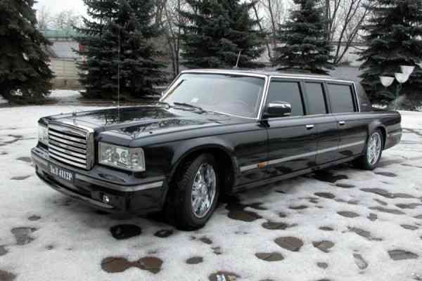 Πωλείται η λιμουζίνα του Πούτιν αντί 1,07 εκατομμυρίων ευρώ!