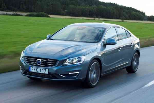 Volvo S60 T3 1.5 λτ. αυτόματο στην τιμή των 23.400 ευρώ