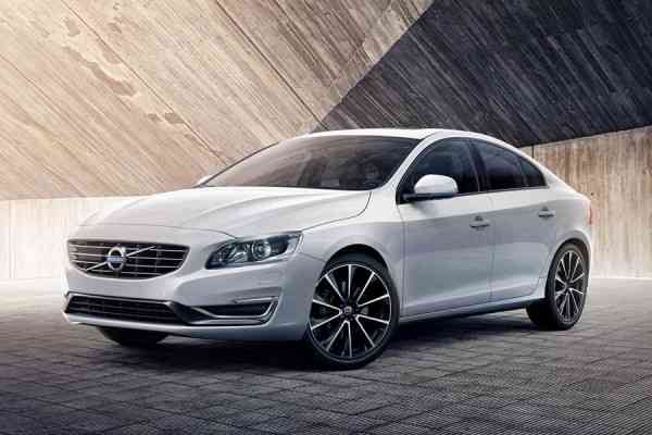 Νέα Volvo S60 Edition και V60 Edition με περισσότερη πολυτέλεια