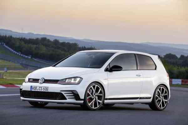 VW Golf GTI Clubsport 6τάχυτο και 2.000 ευρώ φθηνότερο