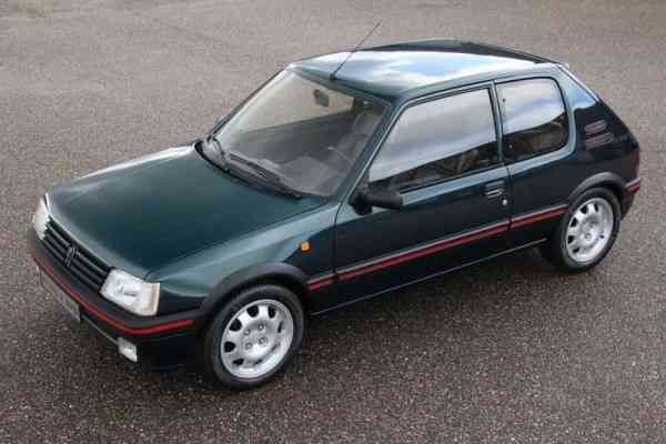 Peugeot 205 GTi μοντέλο του 1992 είναι στην πένα!