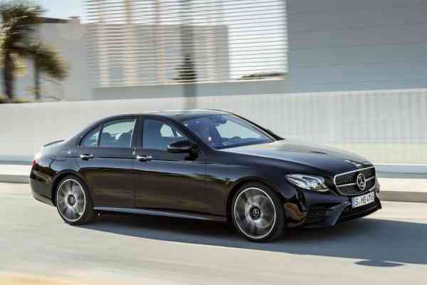 Νέα κορυφαία Mercedes-AMG E 43 4MATIC με 401 ίππους