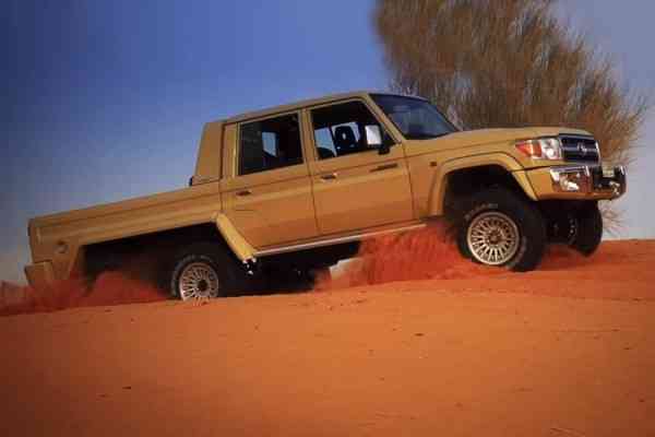 Ειδική κατασκευή Toyota Land Cruiser 6×6 (+video)