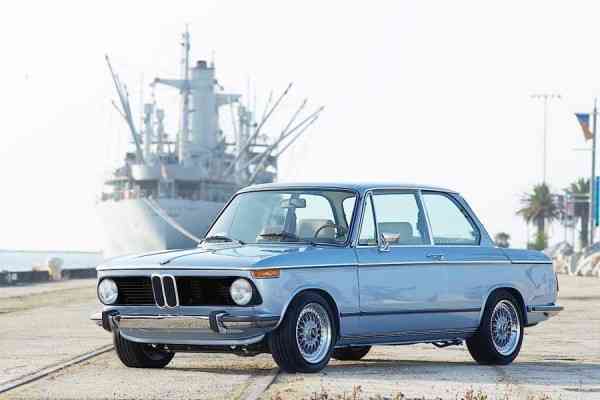 Αναπαλαιωμένη BMW 2002 είναι καλύτερη από καινούργια!