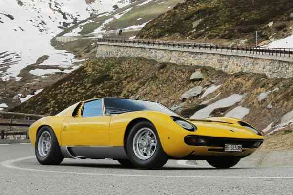 Η Lamborghini Miura γιορτάζει τα πεντηκοστά της γενέθλια