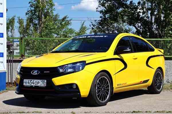 Lada Vesta Sport εμπνευσμένο από το αγωνιστικό Vesta WTCC