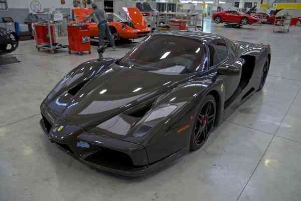 «Διάφανη» Ferrari Enzo πωλείται για 3,1 εκατομμύρια ευρώ!