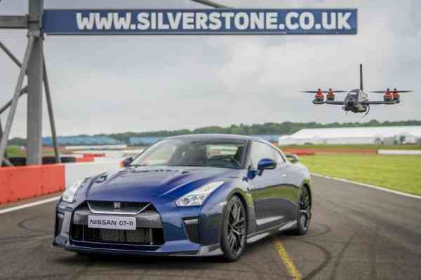 Nissan GT-R Drone με 0-100 χλμ./ώρα σε 1,3 δευτερόλεπτα!