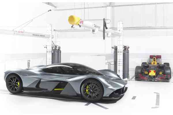 Νέο υπεραυτοκίνητο από την Aston Martin και Red Bull Racing