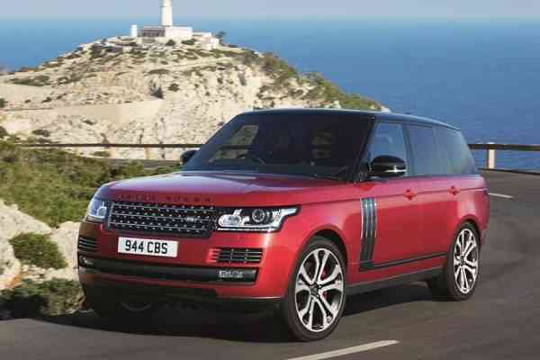 Ανανεωμένο Range Rover και με νέο κινητήρα 550 ίππων