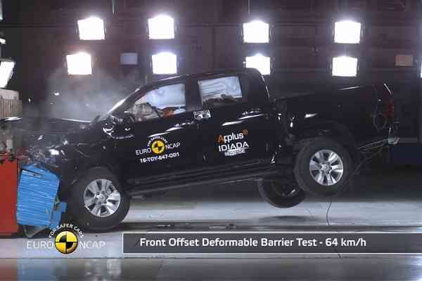 Toyota Hilux με 3 και 5 αστέρια στις δοκιμές του Euro NCAP