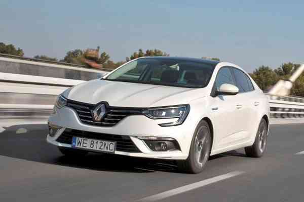 Νέο Renault Megane Sedan: Κινητήρες και επιδόσεις