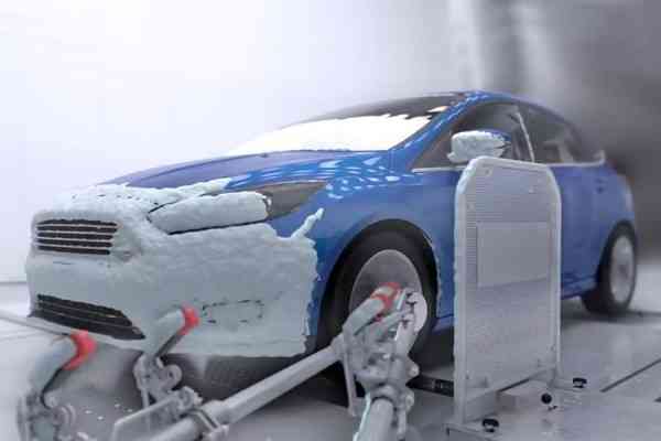 Το εντυπωσιακό «Εργοστάσιο Καιρού» της Ford (+video)