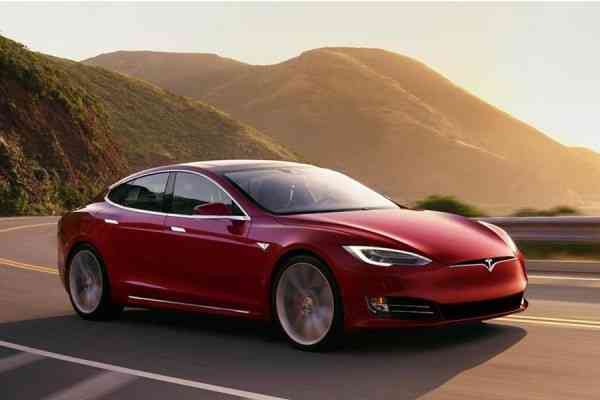 Αναβαθμισμένο Tesla Model S P100D με επιδόσεις LaFerrari!
