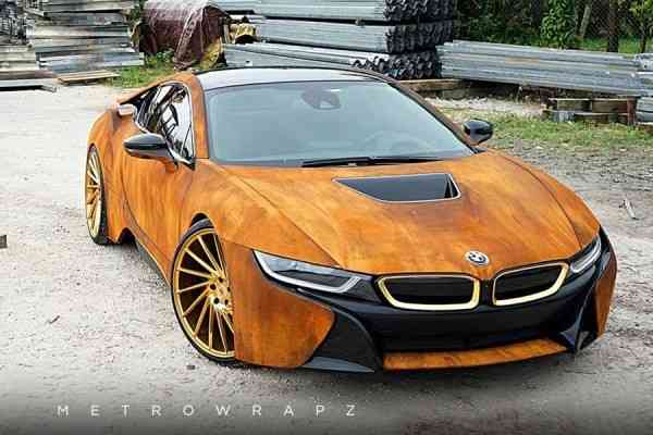 Σκουριασμένο BMW i8 με χρυσές ζάντες; Hot or Not;