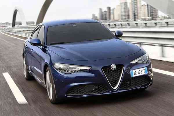 Alfa Romeo Giulia με εκπτώσεις έως 3.000 ευρώ