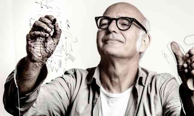 Ο Ludovico Einaudi παρουσιάζει το Elements στο Ηρώδειο
