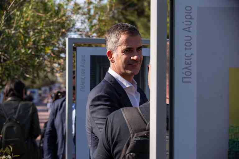 Υπαίθρια έκθεση με 42 έργα νέων δημιουργών για τις «Πόλεις του Αύριο»