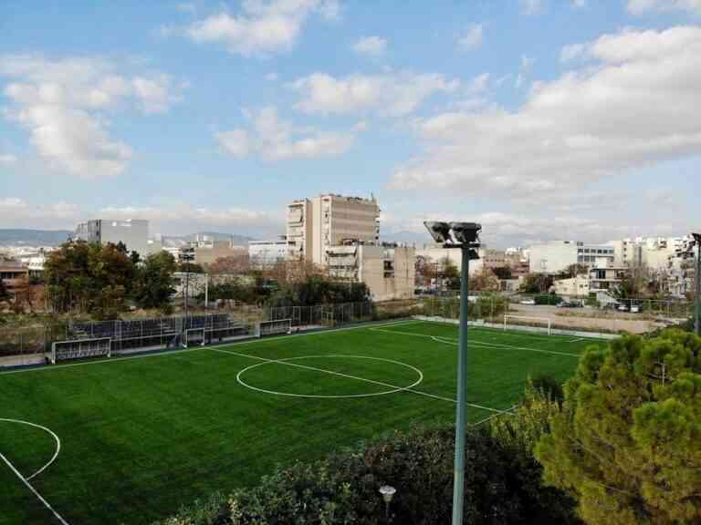 Το γήπεδο της Ακαδημίας Πλάτωνος σύγχρονος χώρος άθλησης 