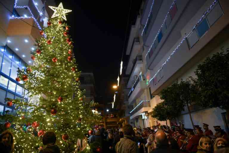Χριστουγεννιάτικος «μποναμάς» για την «Φλόγα» από τον Δήμο Αθηναίων